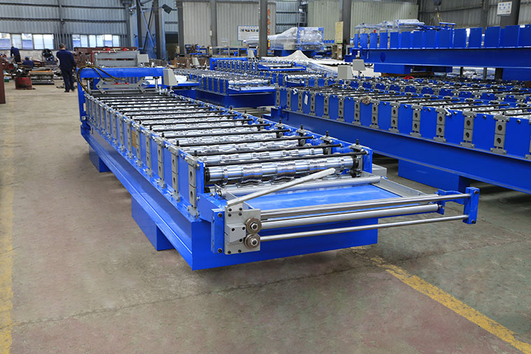 Roof Panel Roll Forming Machine