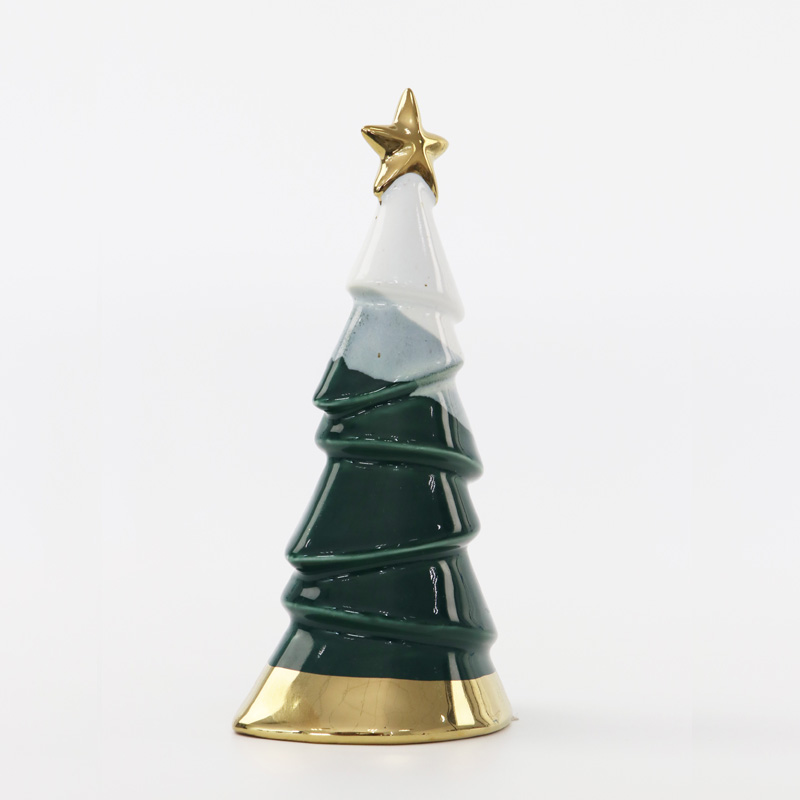 简单的陶瓷圣诞树