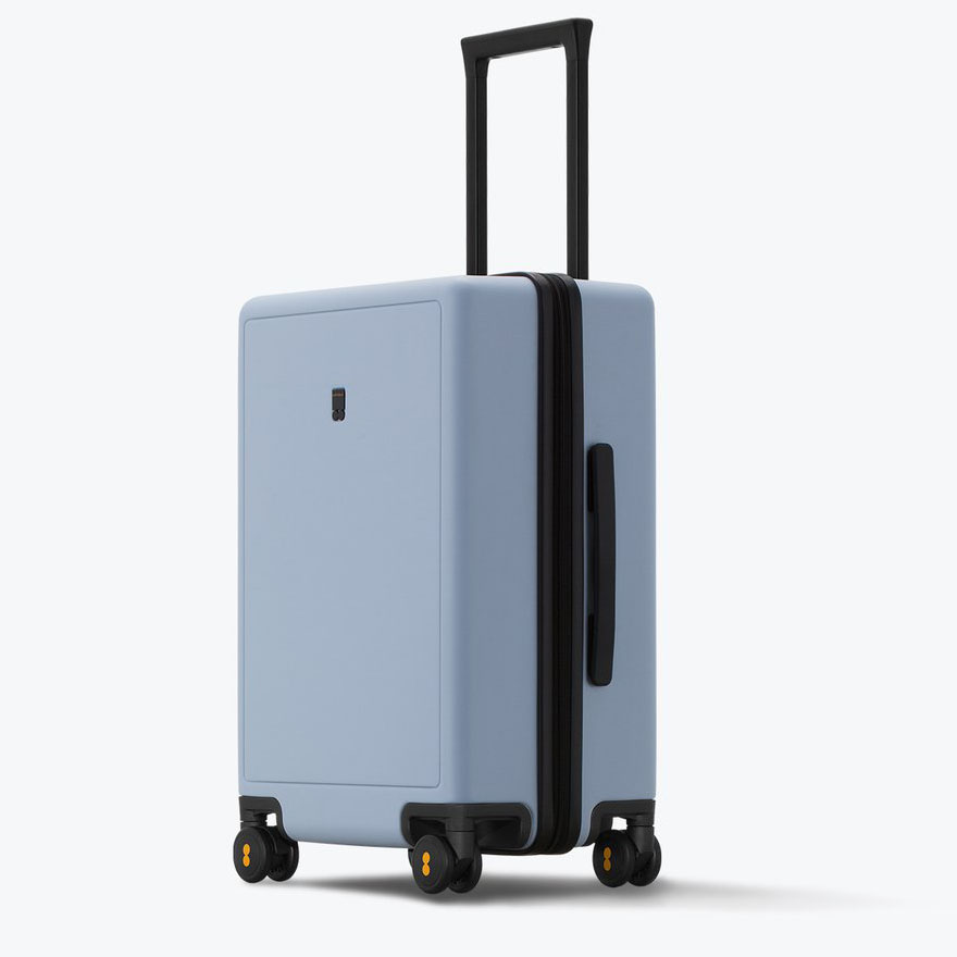 浅蓝色优雅哑光手提行李箱 20 英寸