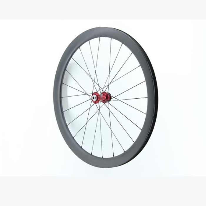 FARSPORTS超轻碳轮毂：Feder Rims+白色行业圆盘枢纽+ Sapim CX射线辐条和乳头
